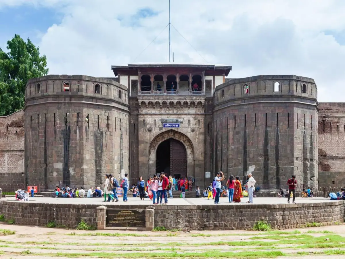 Mahabaleshwar to Pune Cab - Strawberry Cabs